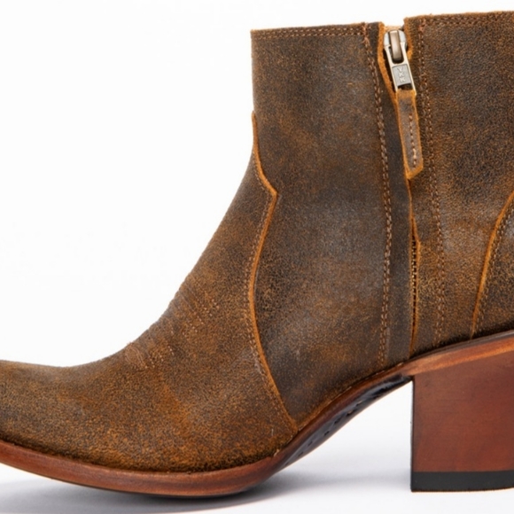 Amazing Shyanne Madison Side Zipper Booties! (Size 9) - Picture 6 of 7